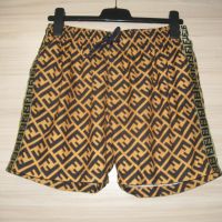 Fendi къси панталони размер М, снимка 1 - Къси панталони и бермуди - 45119545