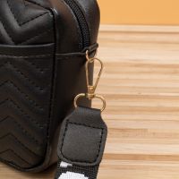 Чанта с висящо портмоне Black, снимка 13 - Чанти - 45350211