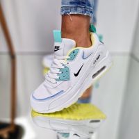 Дамски маратонки Nike, снимка 2 - Маратонки - 45210796