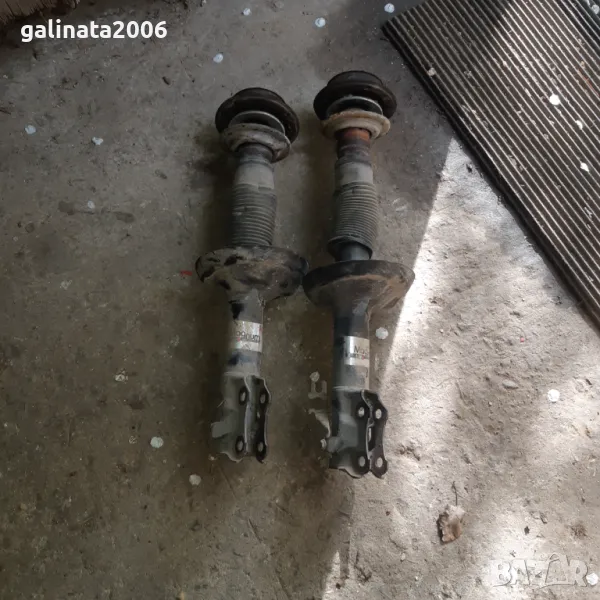 Предни амортесьори от Фолксваген, снимка 1