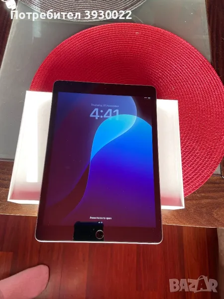 iPad 8th generation a2270, снимка 1