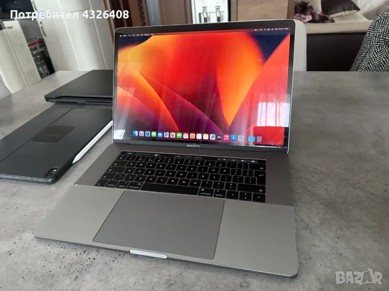 Продавам Macbook Pro 15” 2017 + подаръци!, снимка 1