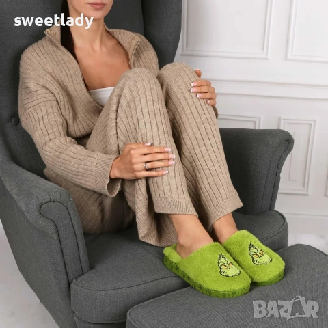 Домашни пантофи Grinch , снимка 2 - Пантофи - 53635329