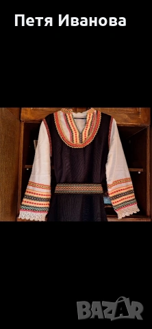 Черен тракийски сукман със риза и колан за пафти.