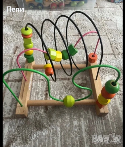 Дървена сензорна играчка