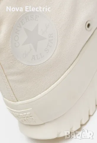 Високи кецове Converse 39 Chuck Taylor All Star Lugged 2.0 в бяло 99 лв., снимка 6 - Кецове - 48685833