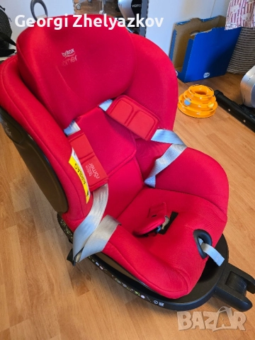 Столче за кола Britax Romer Dualfix2, ISOFIX, снимка 2 - Столчета за кола и колело - 52400262