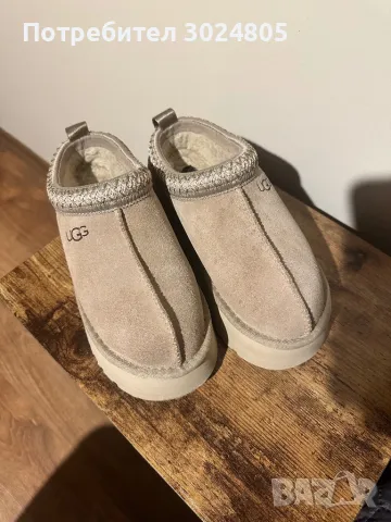 Дамски обувки UGG, снимка 1 - Дамски ежедневни обувки - 48538412