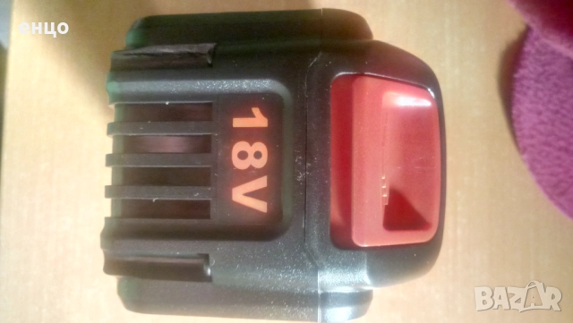 Продавам Dewalt 9ah литиево йонна батерия, снимка 4 - Бормашини - 52092735