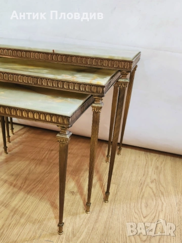 Комплект френски маси с оникс и месинг, снимка 5 - Маси - 53381165