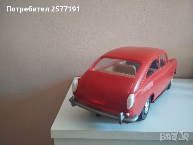 Стара голяма германска кола VW, снимка 2 - Антикварни и старинни предмети - 46641900