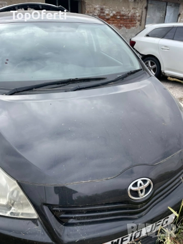 Toyota Verso 2010 г. 1.6 бензин Valvematic (132 к.с.), снимка 8 - Автомобили и джипове - 51578421