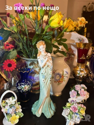 Coalport England  грациозна фигура от серията Spirits of Jewels - "Emerald" Код P2058, снимка 5 - Антикварни и старинни предмети - 53992652