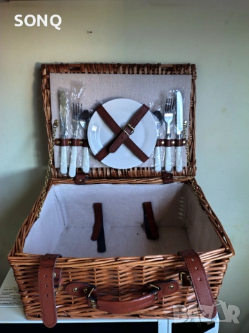 Страхотна Ратанова Кошница За Пикник За Двама