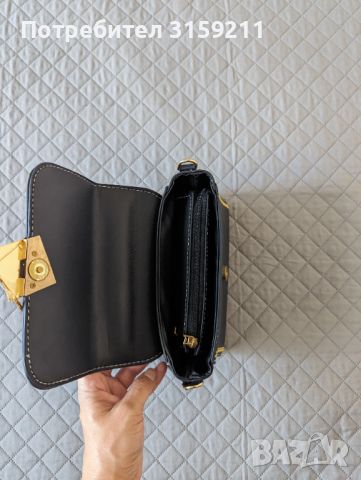Малка, елегантна дамска чанта , снимка 4 - Чанти - 46407397