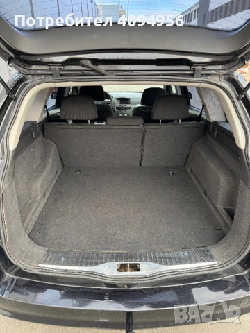Opel Astra H 1.6i Caravan, снимка 10 - Автомобили и джипове - 53048117