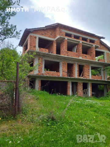 Триетажна къща в с. Книжовник, обл. Хасково