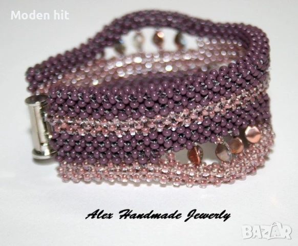Ръчна изработка. Гривна от мъниста с две лица в лилаво., снимка 5 - Гривни - 50871612