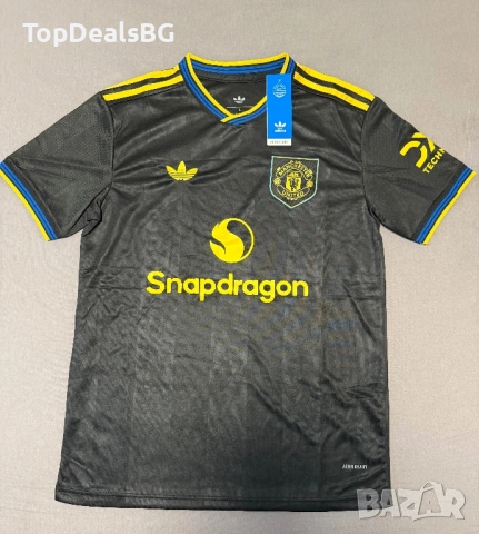 Футболен екип на Manchester United. 2025/2026.