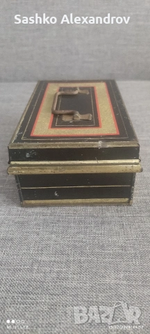 Винтидж английска метална кутия за пари - ENGLISH MAKE ( 1935 - 1945г.), снимка 16 - Други ценни предмети - 53577300