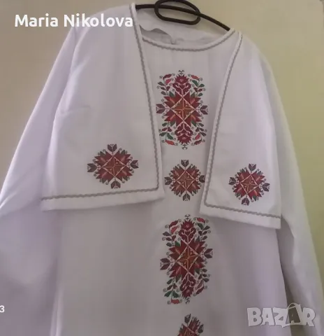 Продавам красиви официални рокли