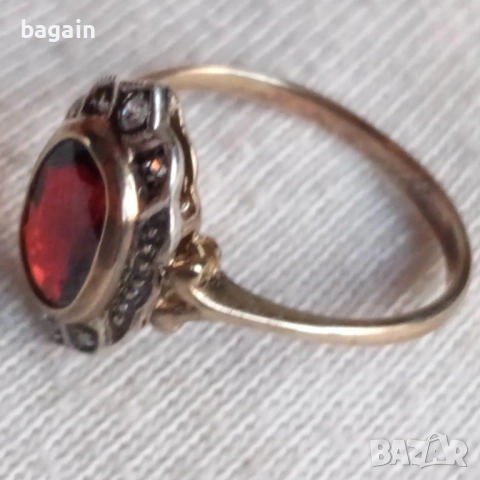 Пръстен с голям гранат и циркони. Сребро с позлата., снимка 4 - Пръстени - 52970022