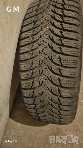 Гуми с джанти KUMHO зимни 205 55 16, снимка 2 - Гуми и джанти - 52321020