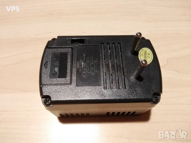 Преобразуеател от 220/240v на 110/120V 50/60Hz/50W двупосочен, снимка 2 - Друга електроника - 51920360