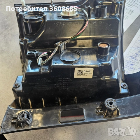 Продавам десен стоп за Киа Соренто 4 2021,2022,2023г.. От европейски автомобил.  , снимка 3 - Части - 53647348