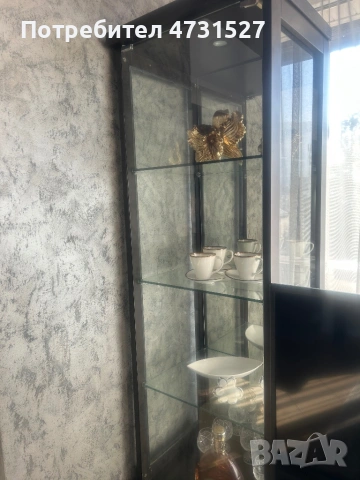 Шкаф витриа, снимка 2 - Секции и витрини - 53844635