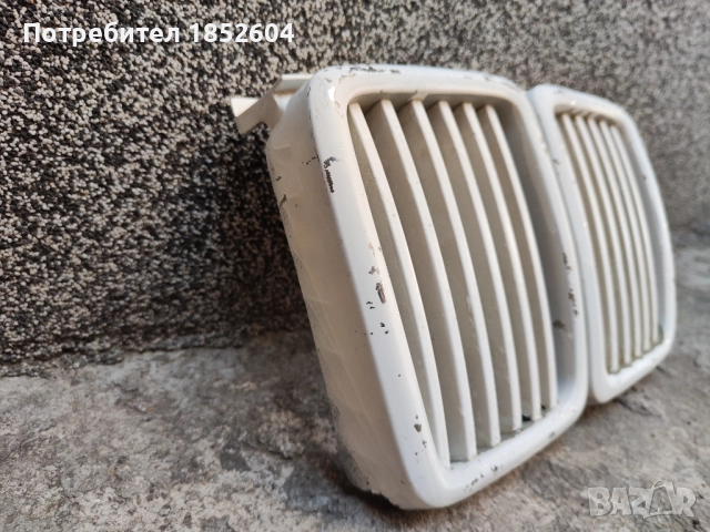 Решетки "бъбреци" БМВ Е30, снимка 11 - Части - 51582840