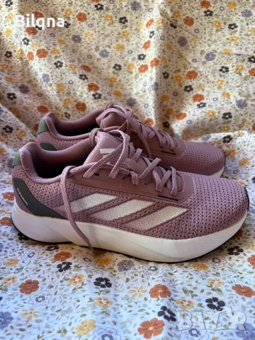 Дамски Маратонки Adidas, снимка 8 - Маратонки - 45928424