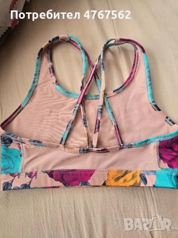 спортно бюстие Nike, снимка 2 - Корсети, бюстиета, топове - 54072185