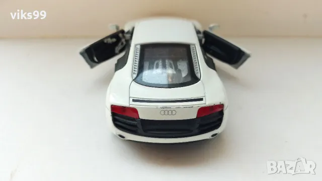 Audi R8 V10 Welly - Мащаб 1:34-39, снимка 3 - Колекции - 48333635