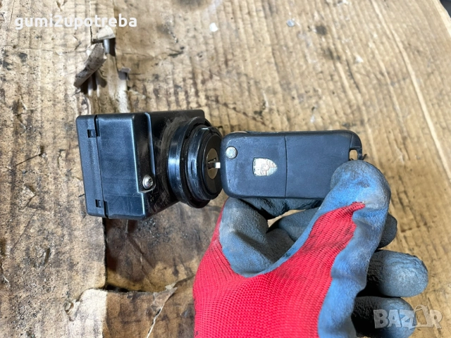 Гълтач с Ключ Контактен Ключ 3D0905865E Porsche Cayenne S 4.5 2005г 9PA, снимка 2 - Части - 52268414