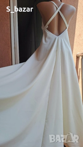 нова рокля с гол гръб,р-р с/м/л