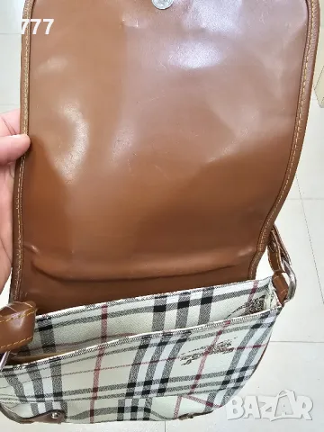 дамска чанта Burberry , снимка 3 - Чанти - 47134002