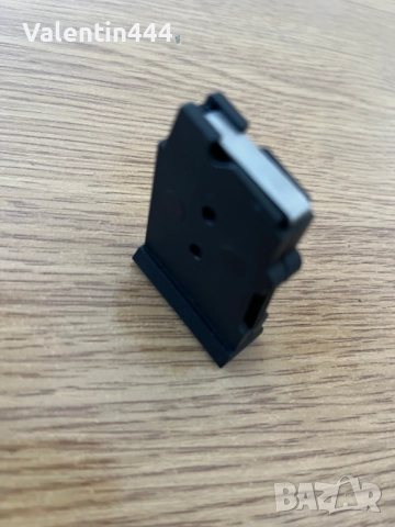 Пълнител за карабина "Бърно 1" и "Бърно 2", кал. 22LR, снимка 2 - Бойно оръжие - 52735159