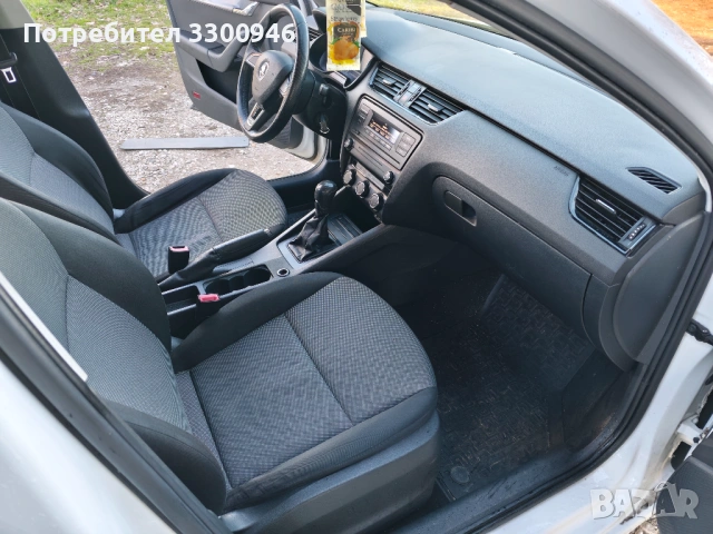 Шкода Октавия , снимка 10 - Автомобили и джипове - 51854040