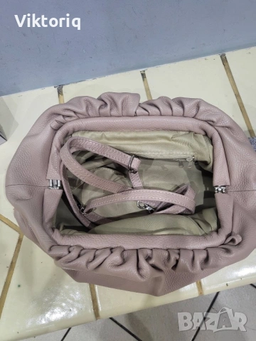 Дамска чанта, снимка 3 - Чанти - 53275327