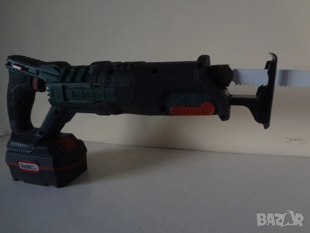 Саблен трион - акумулаторен - Parkside, снимка 7 - Триони и циркуляри - 52775688