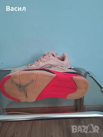 Дамски маратонки Jordan Air Jordan 5 pink 40' Air Jordan 5 Low "Arcti, снимка 9 - Маратонки - 53753659