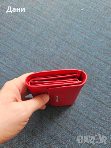 Чисто НОВО дамско портмоне Rossi от естествена кожа, ярко червено, снимка 11 - Портфейли, портмонета - 53700050