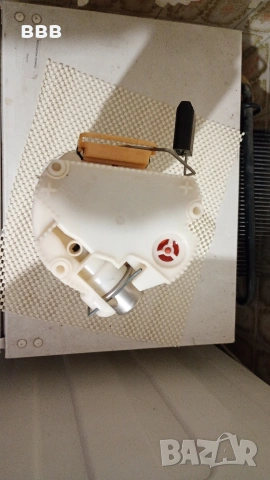 Бензинова помпа за Мерцедес А клас W169, снимка 3 - Части - 53419040