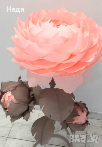 Цветя от креп хартия за декорация,фотосесия подарък, снимка 3 - Декорация за дома - 54079514