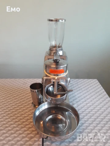 Машина за фреш - 3 в 1, снимка 2 - Машини за сок - 51345902