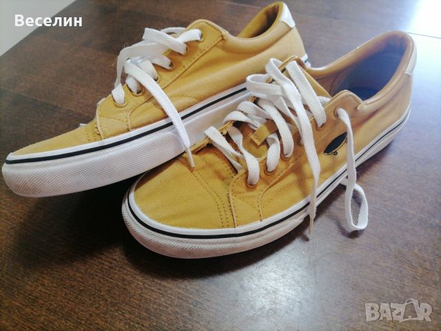 Кецове Vans,Ванс 42,5, снимка 9 - Кецове - 45401483