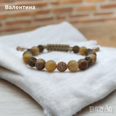 Дамска гривна с натурални камъни и 925 сребърни елементи с покритие от розово злато , снимка 3 - Гривни - 52704682