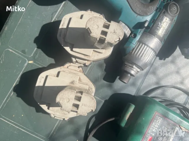 Комплект Makita гайковерт и винтоверт две батерии и зарядно, снимка 5 - Винтоверти - 49966687