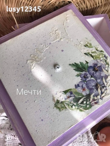 Кутия за бонбони, за сладки, за яйчица и какво ли още не…🐞🐓🪴🌷🌸🐝, снимка 3 - Декорация за дома - 53843005